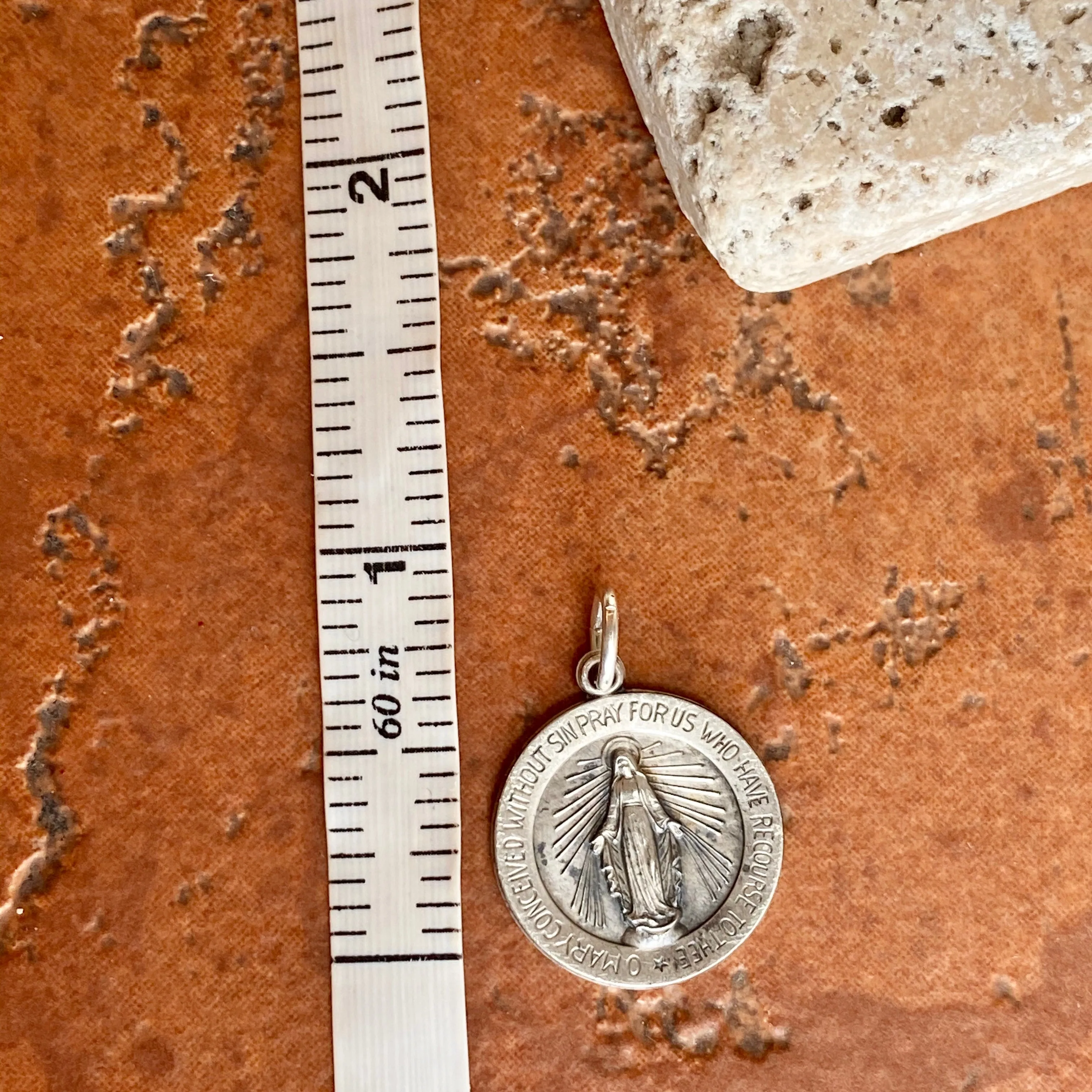 Sterling Silver Antiqued Miraculous Medal Round Pendant 18mm