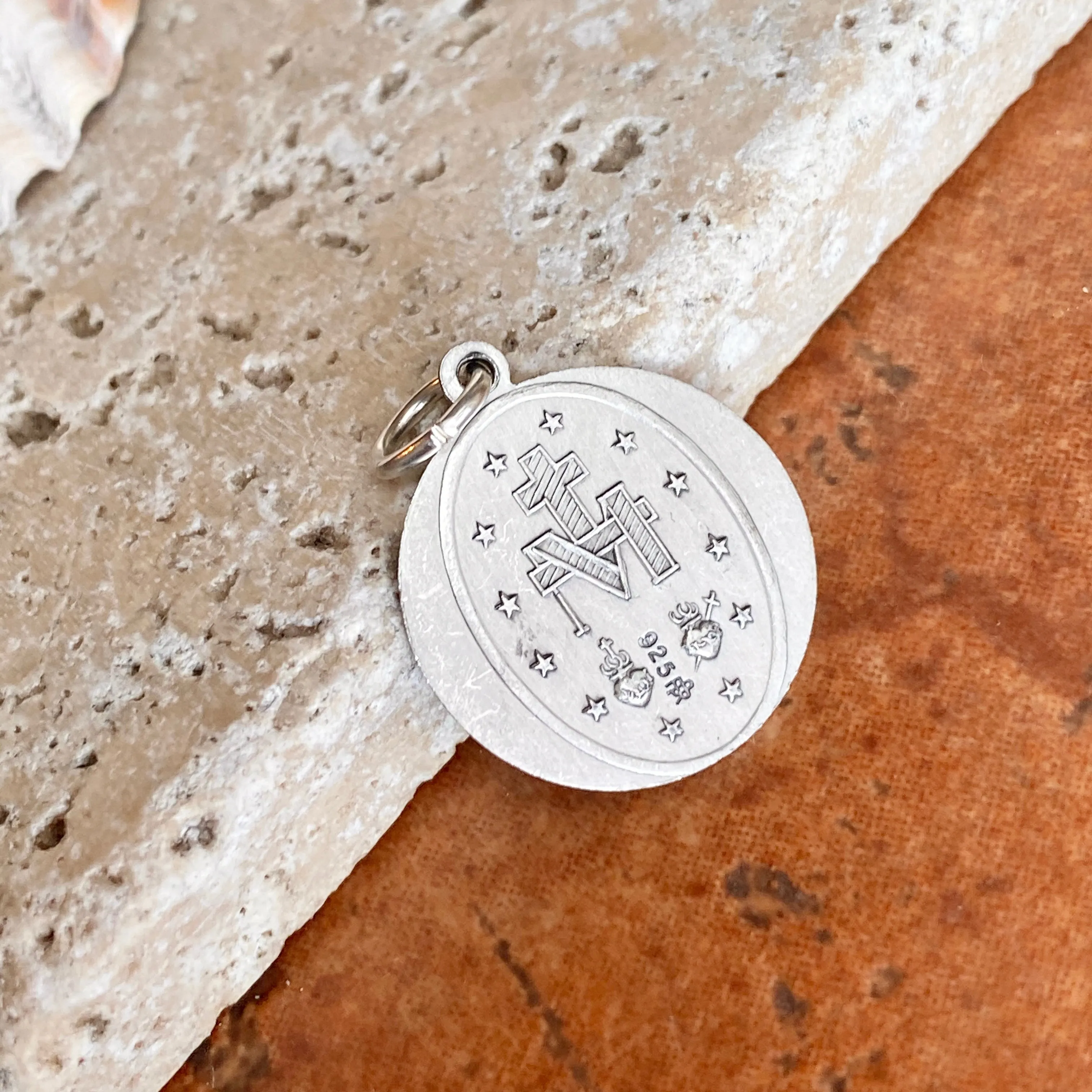 Sterling Silver Antiqued Miraculous Medal Round Pendant 18mm