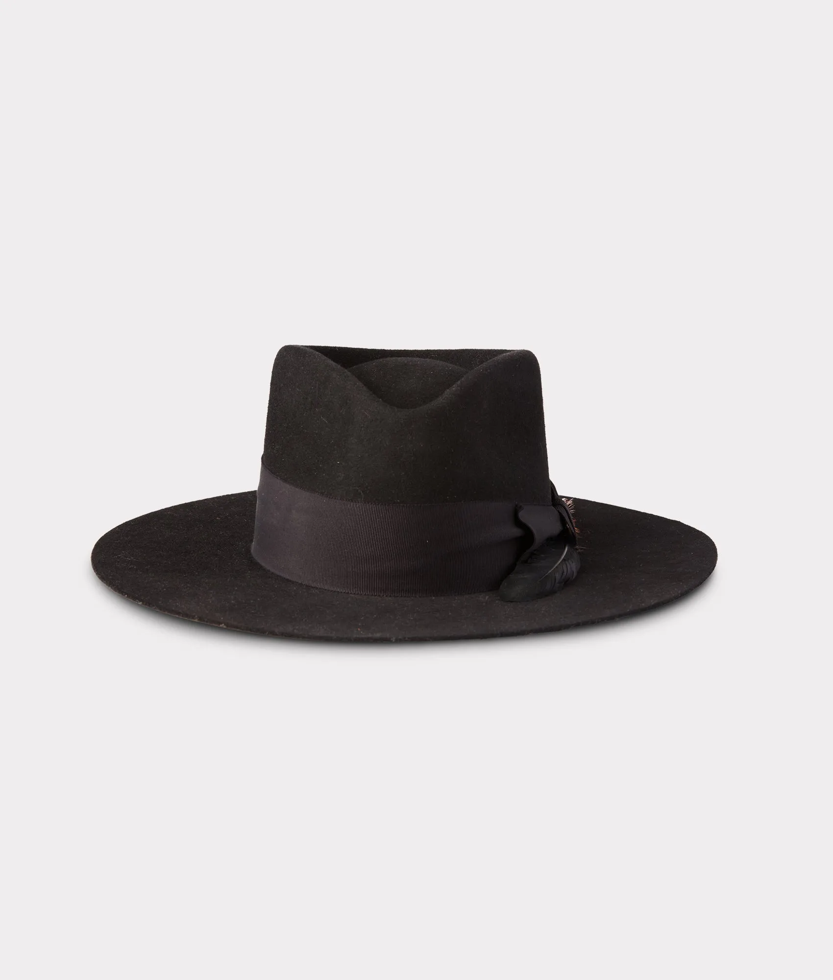 The Capitol :: Black