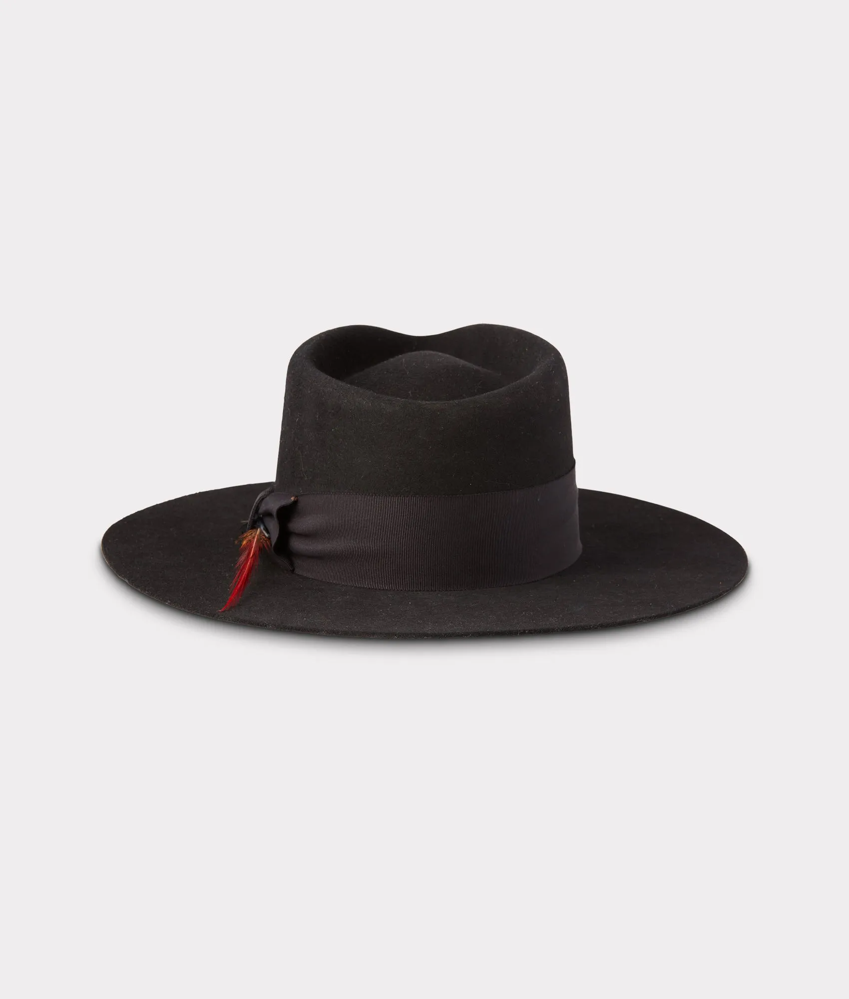 The Capitol :: Black