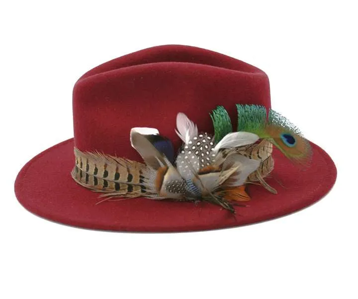 The Isabella in Wine (Mixed Feathers)