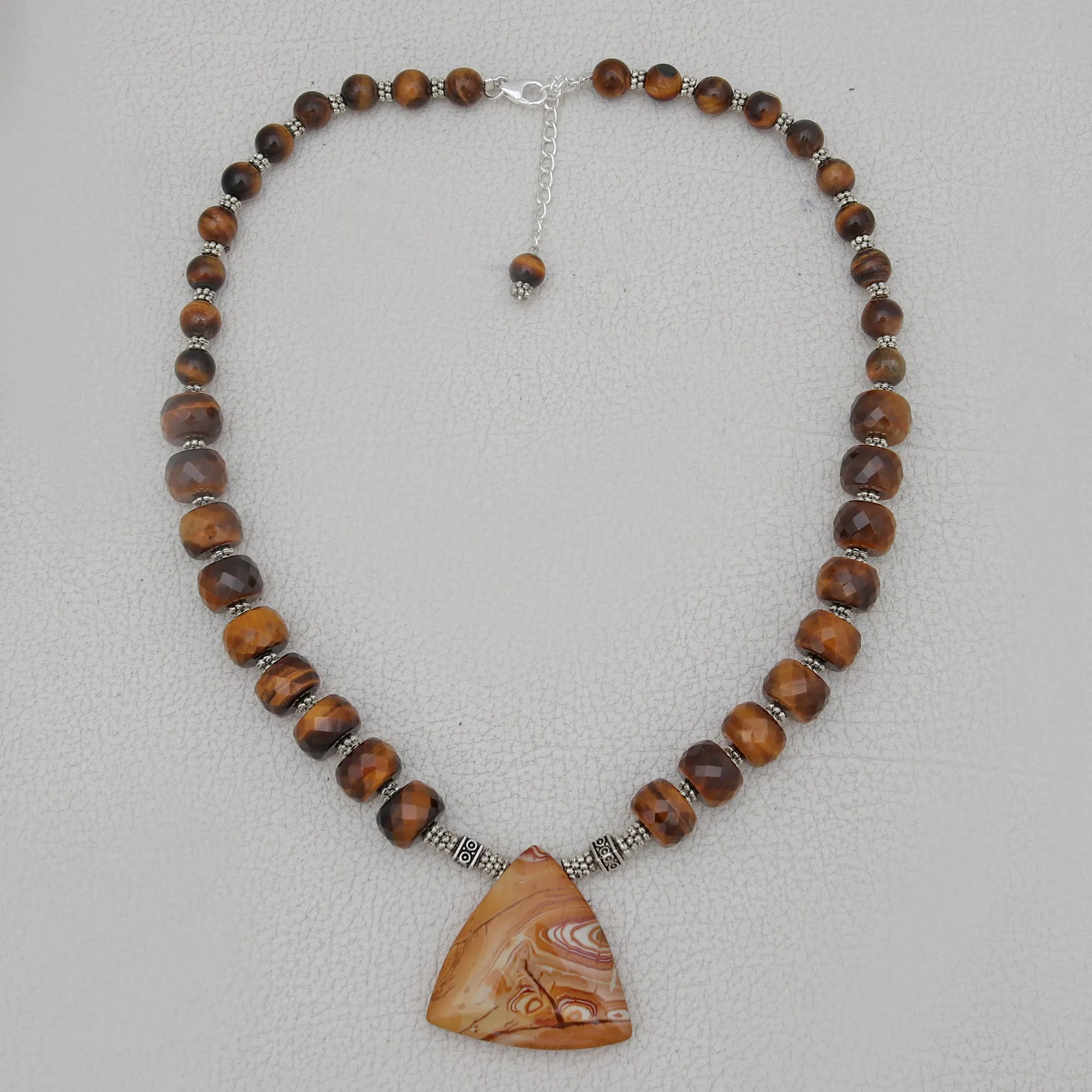 Tiger Eye Beads Necklaces
