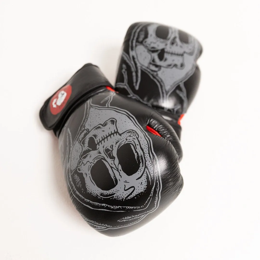 True Illusion Reaper Muay Thai / Boxing Gloves - 14oz - Vegan Leather