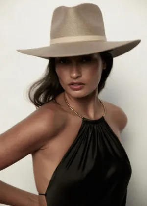 Valentine Hat (Grey)