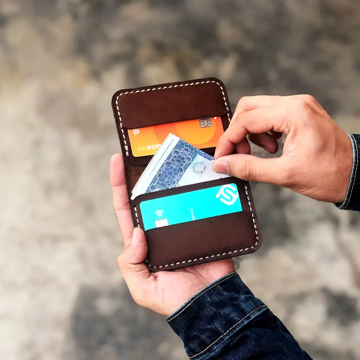 Wolf - The Vertical Executive A Leather Bifold Wallet